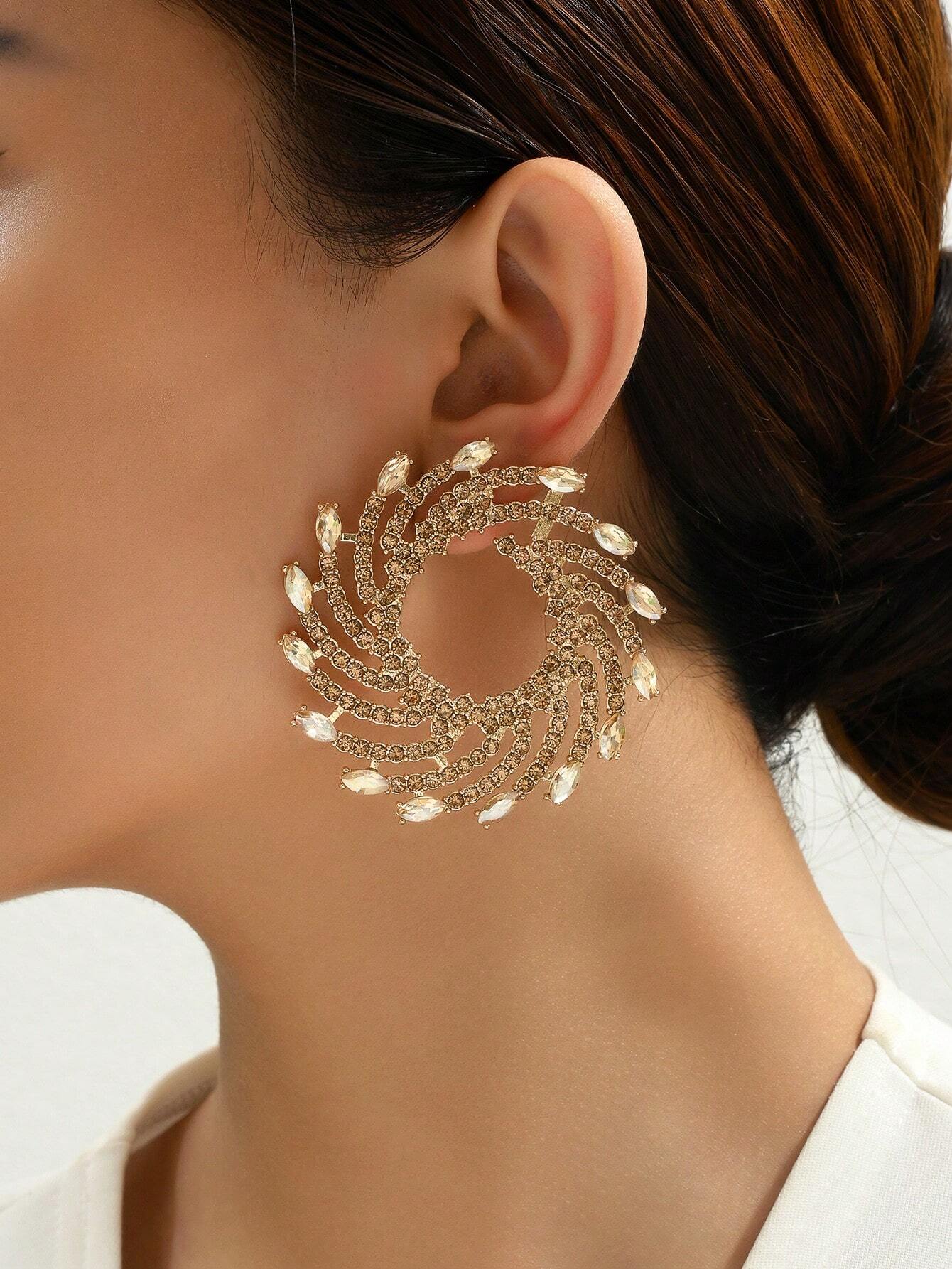 Boucles d’oreilles “Aura Champagne” – Cercle de strass glamour