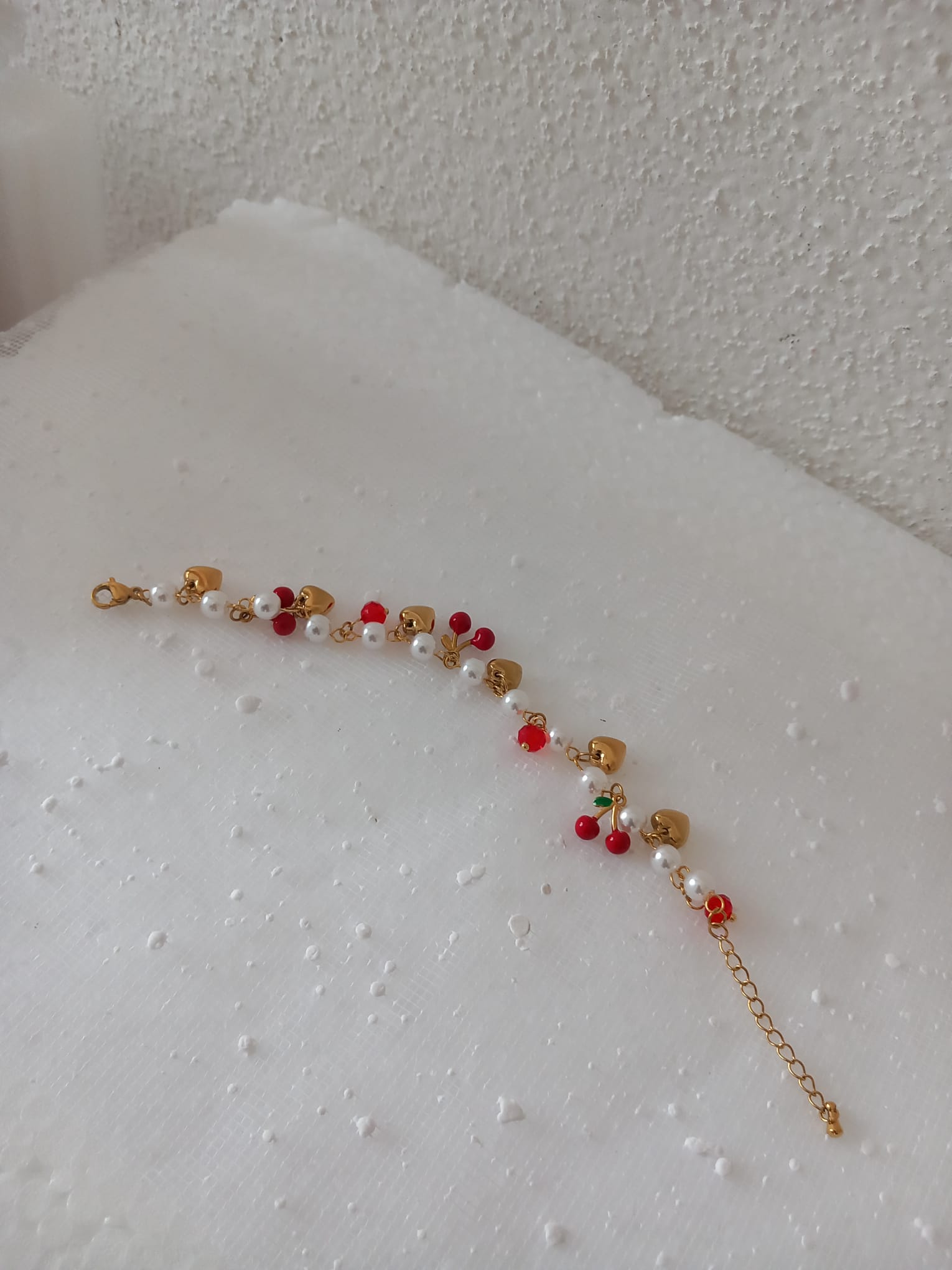Bracelet Cerise d’Or – Douceur & Éclat