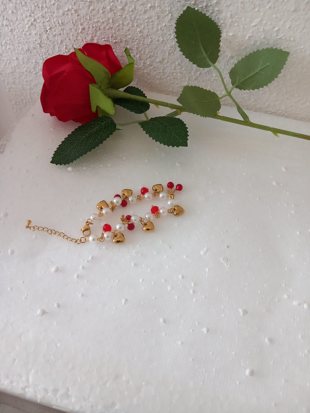 Bracelet Cerise d’Or – Douceur & Éclat