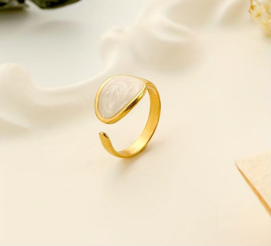 Bague Goutte Nacrée — Pureté Dorée