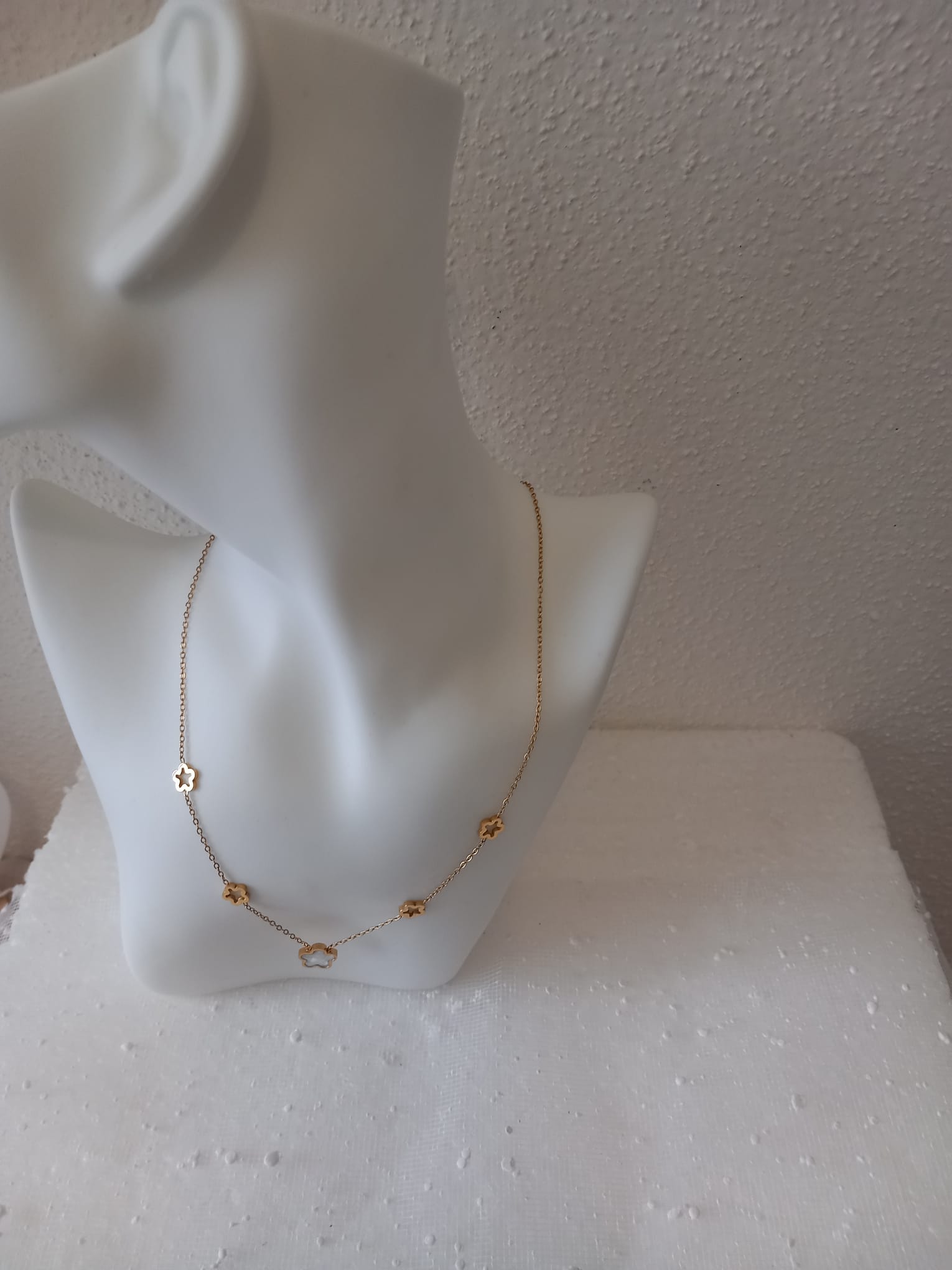 Collier “Trèfle de Grâce” – Nacre & Doré