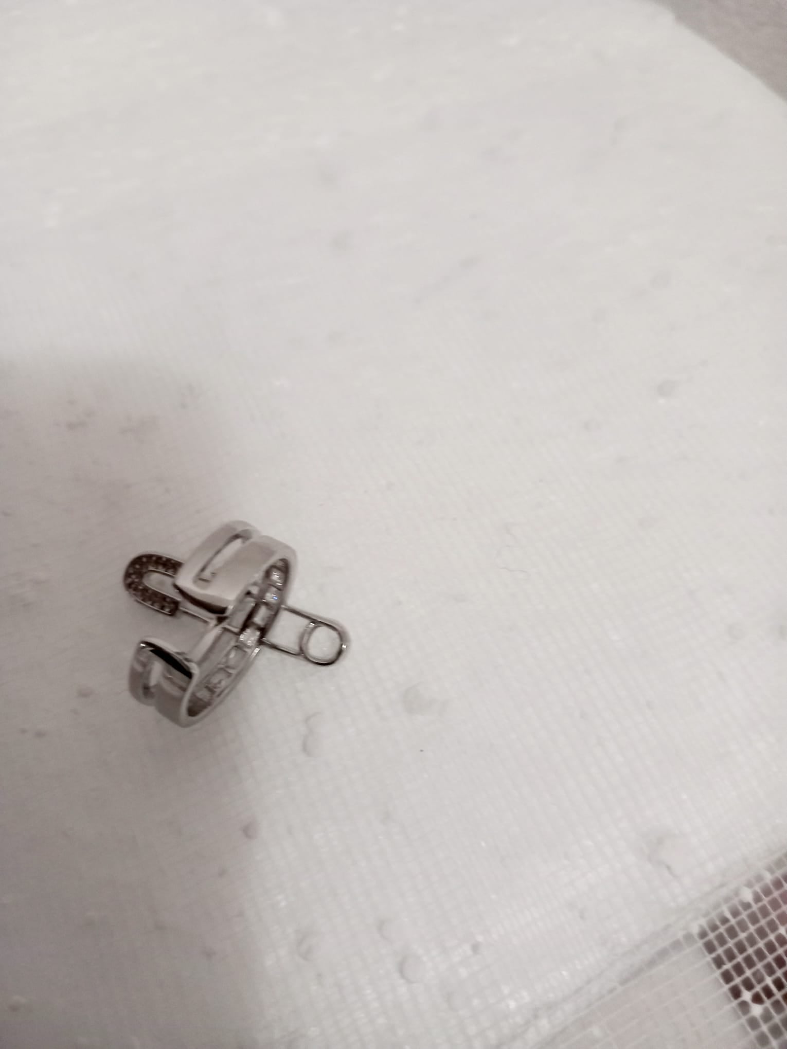 Bague Sécurité Étoilée – Strass Brillants