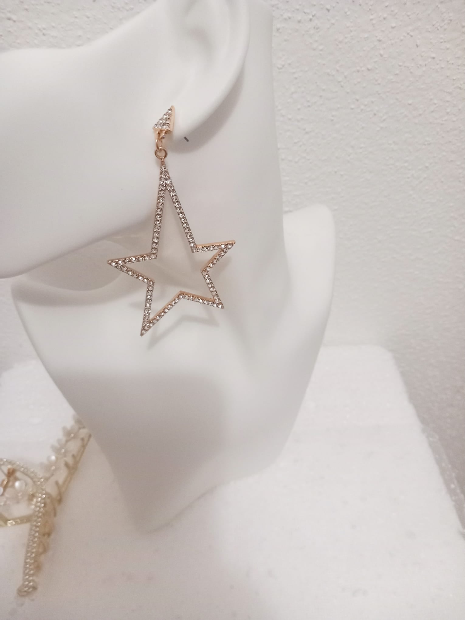 Boucles “Étoiles d’Argent 🌟 – Brillance du Ciel intérieur”
